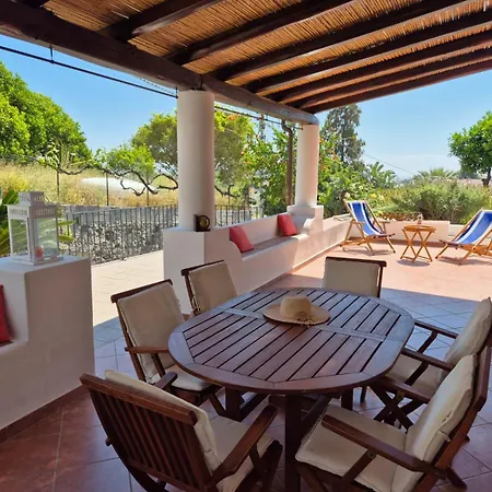 Villa Casa Gialla - Aeolian Lipari (Isola Lipari)