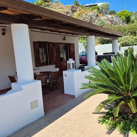 Casa Gialla - Aeolian Lipari (Isola Lipari)