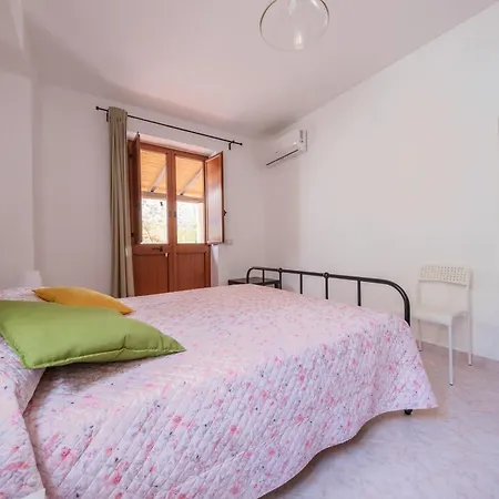 Casa Gialla - Aeolian *