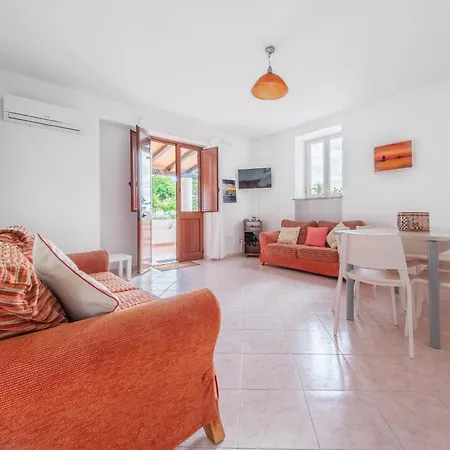 Casa Gialla - Aeolian *
