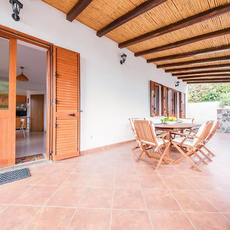 Villa Casa Gialla - Aeolian Lipari (Isola Lipari)