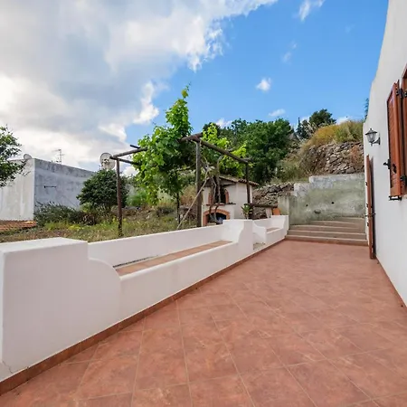 Casa Gialla - Aeolian Lipari (Isola Lipari)